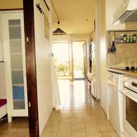Appartamento Studio De Standing Avec Loggia Et Terrasse *